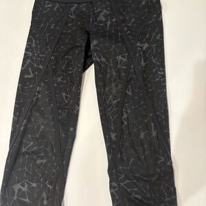 Lululemon size 4 Pedal Pace Crop Star Crushed Coal Black / Black Luxtreme